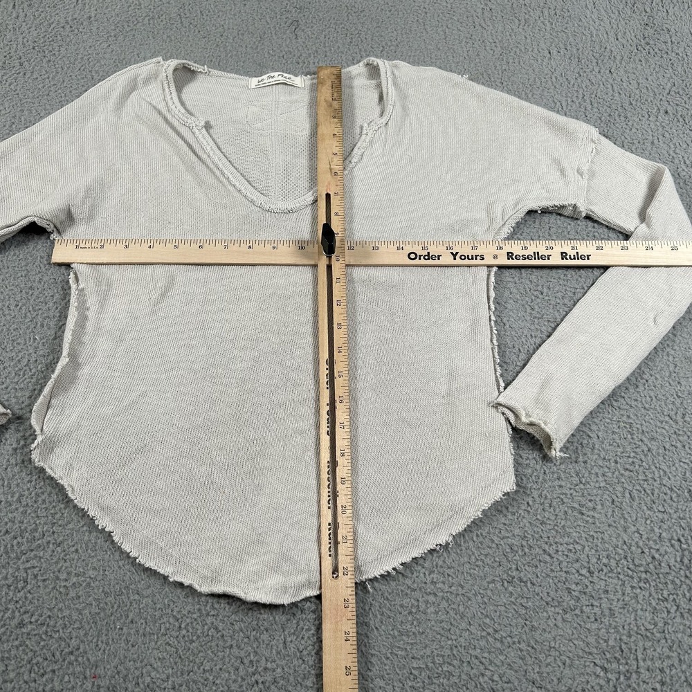 We The Free Shirt Womens Extra Small Gray Thermal V Neck Raw Hem Long Sleeve - Picture 6 of 14